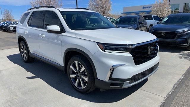 new 2025 Honda Pilot car, priced at $51,150