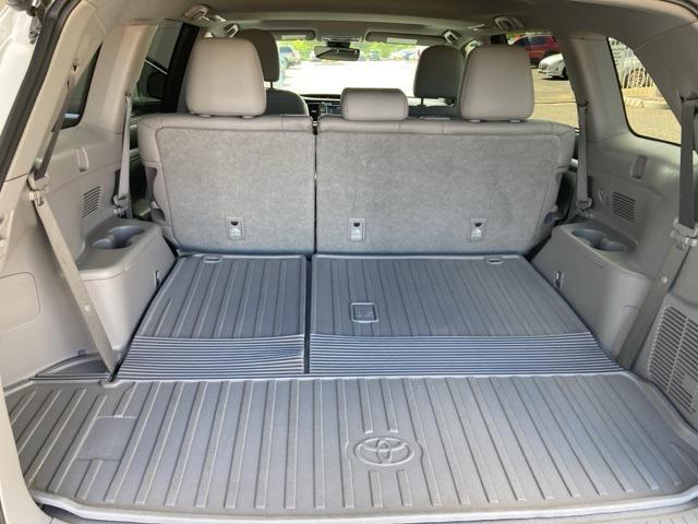 used 2018 Toyota Highlander car, priced at $27,953