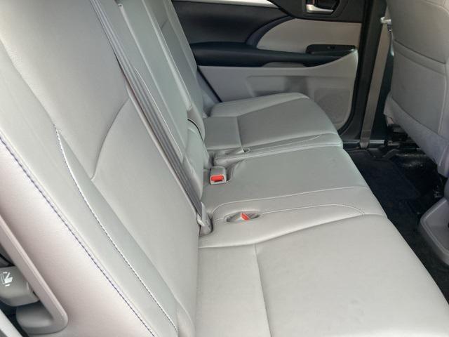 used 2018 Toyota Highlander car, priced at $27,953