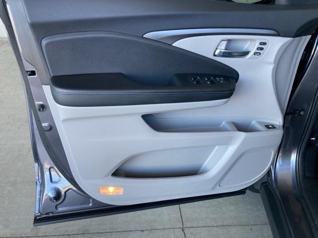 used 2023 Honda Ridgeline car, priced at $32,500