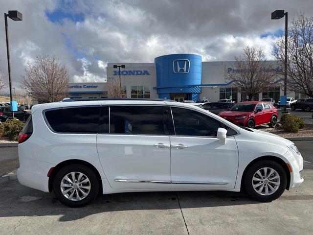 used 2018 Chrysler Pacifica car, priced at $13,690