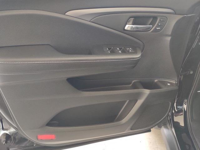 used 2024 Honda Ridgeline car, priced at $35,900