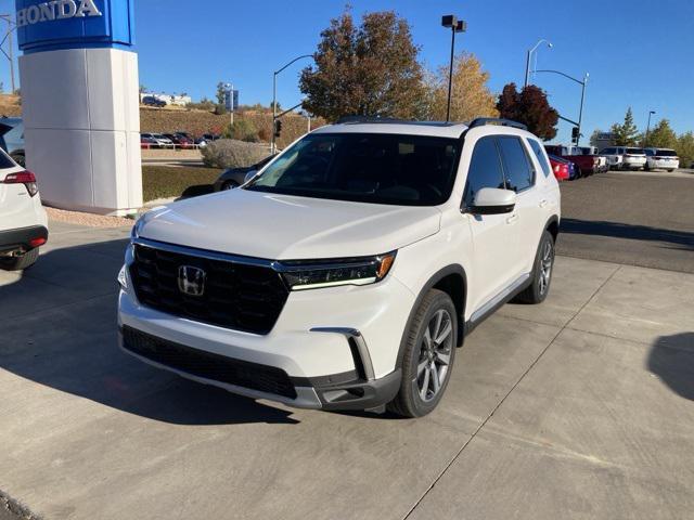 new 2025 Honda Pilot car, priced at $51,450