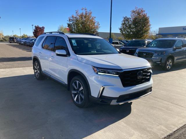 new 2025 Honda Pilot car, priced at $51,450