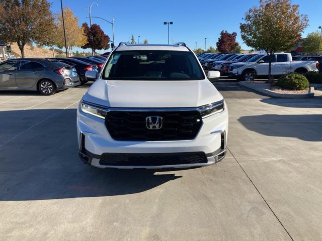 new 2025 Honda Pilot car, priced at $51,450