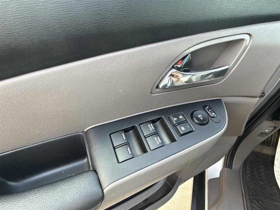used 2014 Honda Odyssey car, priced at $11,700