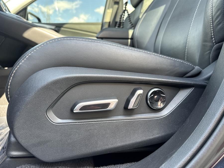 used 2022 Acura RDX car, priced at $27,500