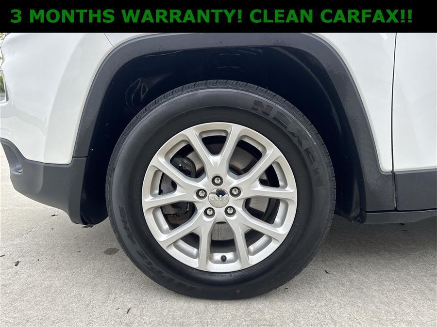 used 2018 Jeep Cherokee car, priced at $10,999