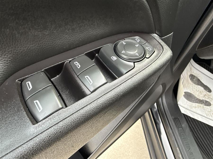 used 2019 Chevrolet Equinox car, priced at $13,400