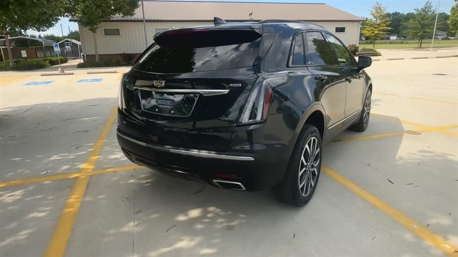 used 2021 Cadillac XT5 car, priced at $26,888