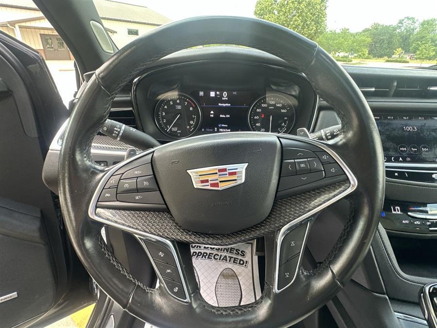 used 2021 Cadillac XT5 car, priced at $26,888