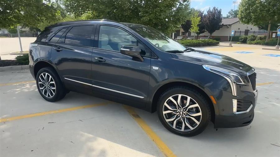 used 2021 Cadillac XT5 car, priced at $26,888