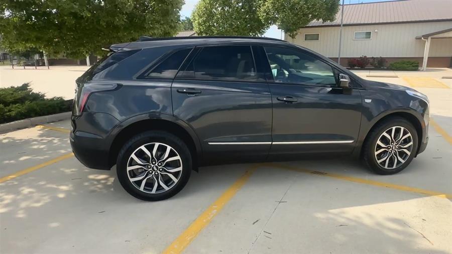 used 2021 Cadillac XT5 car, priced at $26,888