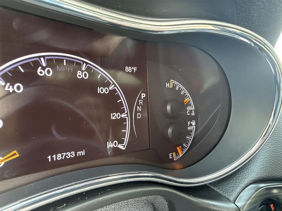 used 2019 Jeep Grand Cherokee car, priced at $18,200