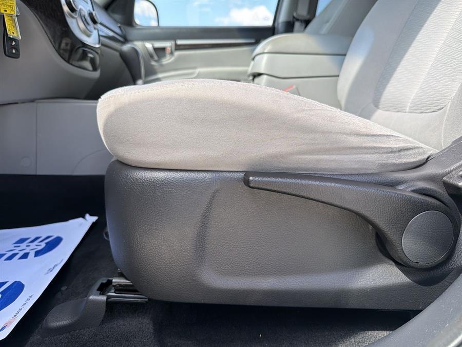 used 2009 Hyundai Santa Fe car, priced at $7,450