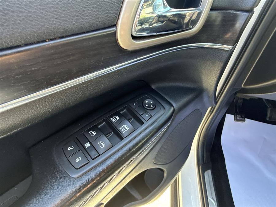 used 2014 Jeep Grand Cherokee car, priced at $14,400