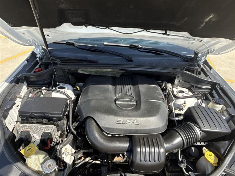 used 2014 Jeep Grand Cherokee car, priced at $14,400