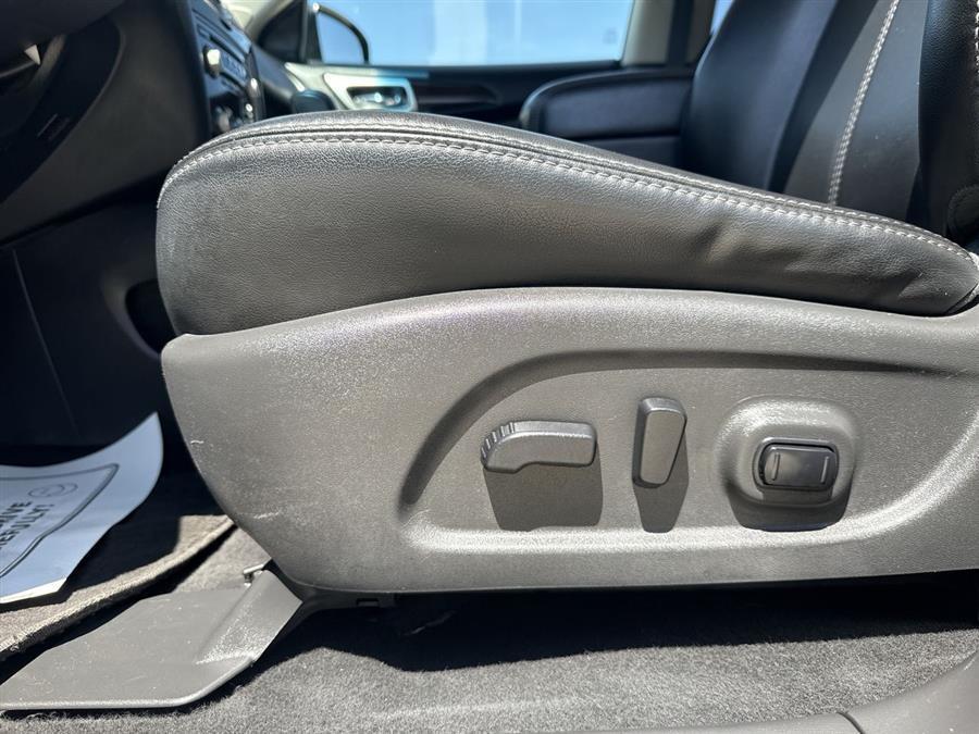 used 2015 Nissan Pathfinder car, priced at $11,950