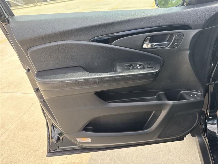 used 2018 Honda Pilot car, priced at $19,500