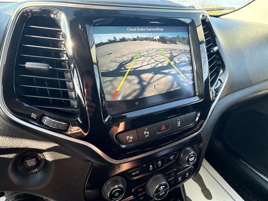 used 2019 Jeep Cherokee car, priced at $15,988
