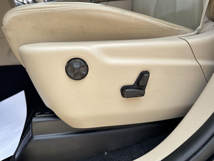 used 2020 Jeep Grand Cherokee car, priced at $21,447