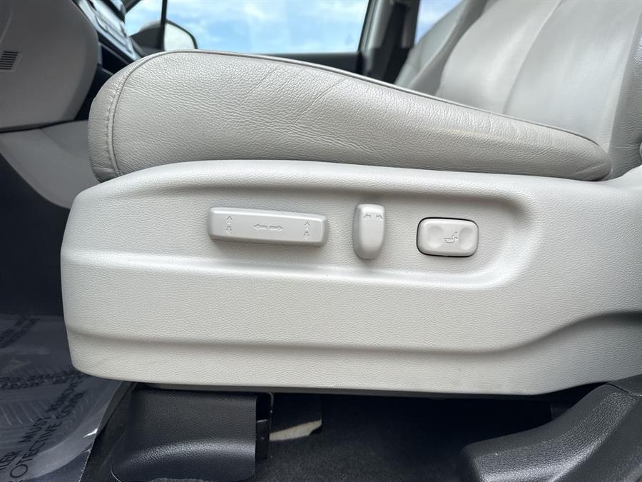 used 2017 Honda Pilot car, priced at $14,900