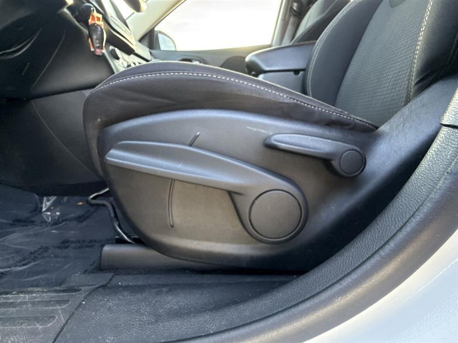 used 2015 Jeep Cherokee car, priced at $10,400