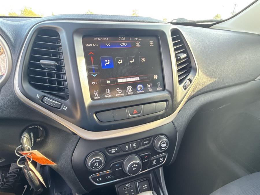used 2015 Jeep Cherokee car, priced at $10,400