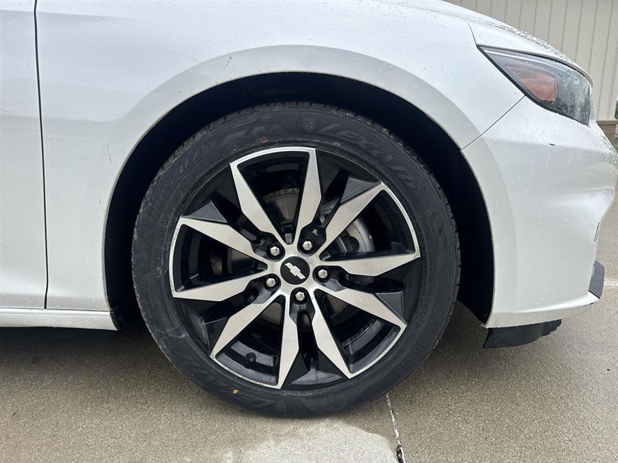 used 2018 Chevrolet Malibu car, priced at $10,999