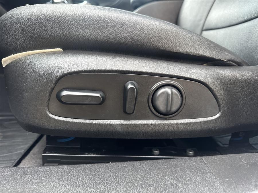 used 2018 Chevrolet Malibu car, priced at $10,999