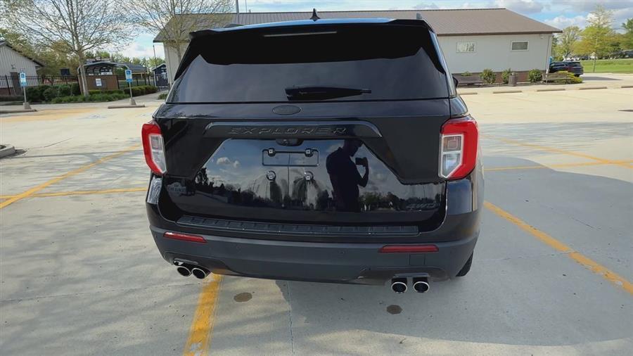 used 2022 Ford Explorer car, priced at $31,999