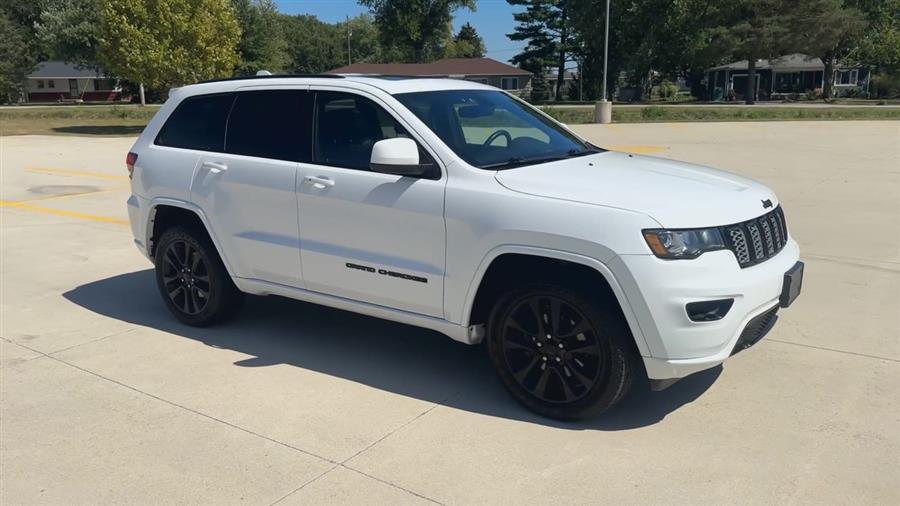 used 2017 Jeep Grand Cherokee car, priced at $18,499