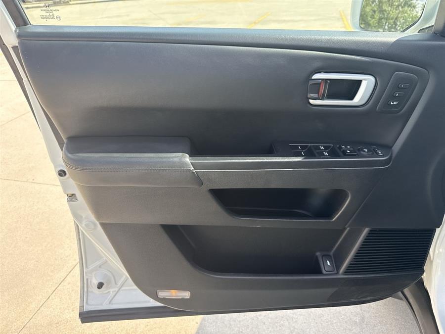 used 2015 Honda Pilot car, priced at $11,900