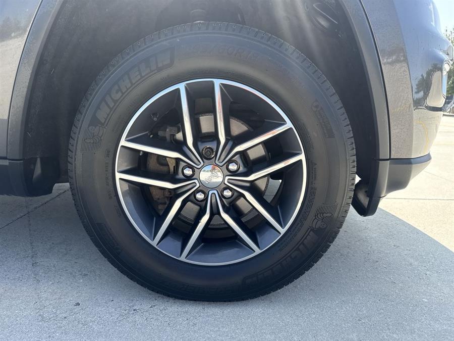 used 2018 Jeep Grand Cherokee car, priced at $17,850