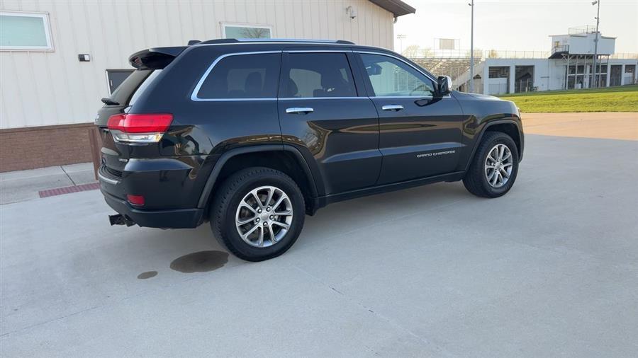used 2015 Jeep Grand Cherokee car, priced at $14,314