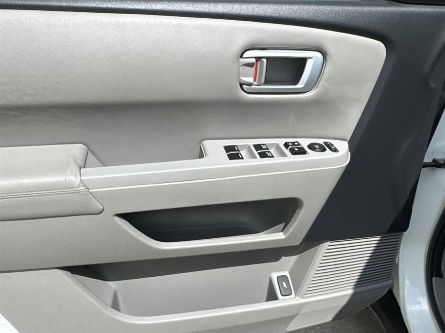 used 2013 Honda Pilot car, priced at $11,500