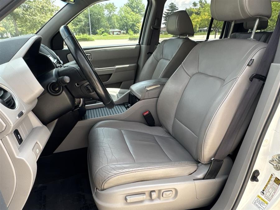 used 2013 Honda Pilot car, priced at $11,500