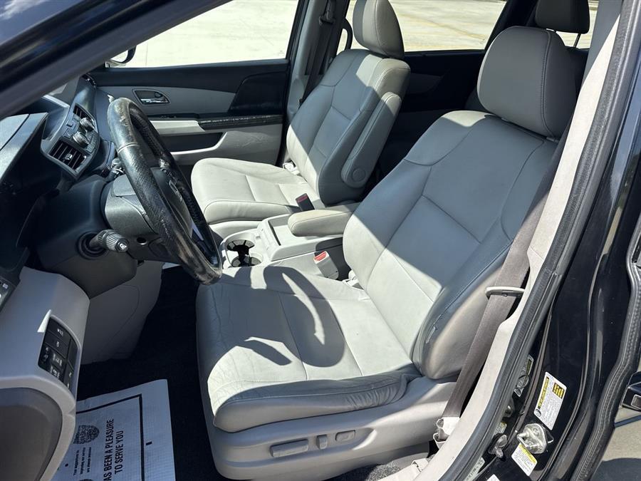 used 2014 Honda Odyssey car, priced at $13,999