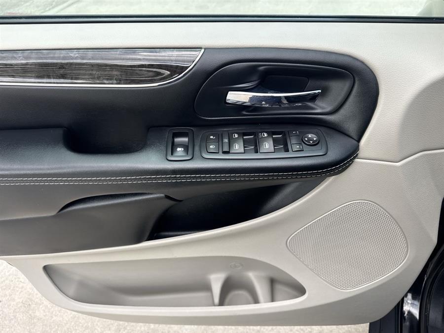used 2016 Chrysler Town & Country car, priced at $9,899
