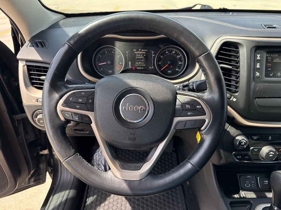 used 2015 Jeep Cherokee car, priced at $10,271