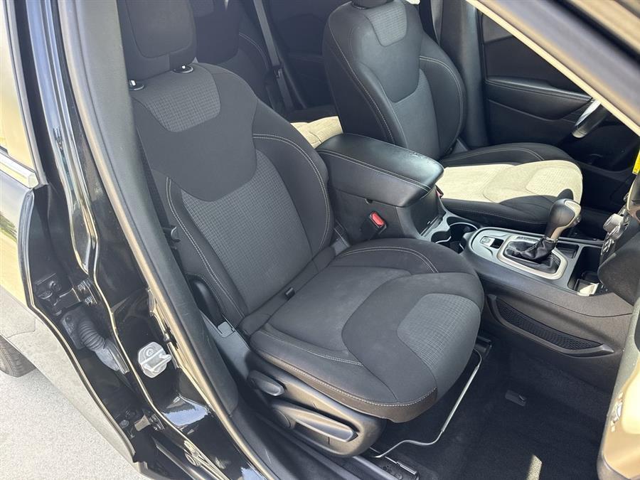 used 2015 Jeep Cherokee car, priced at $10,271