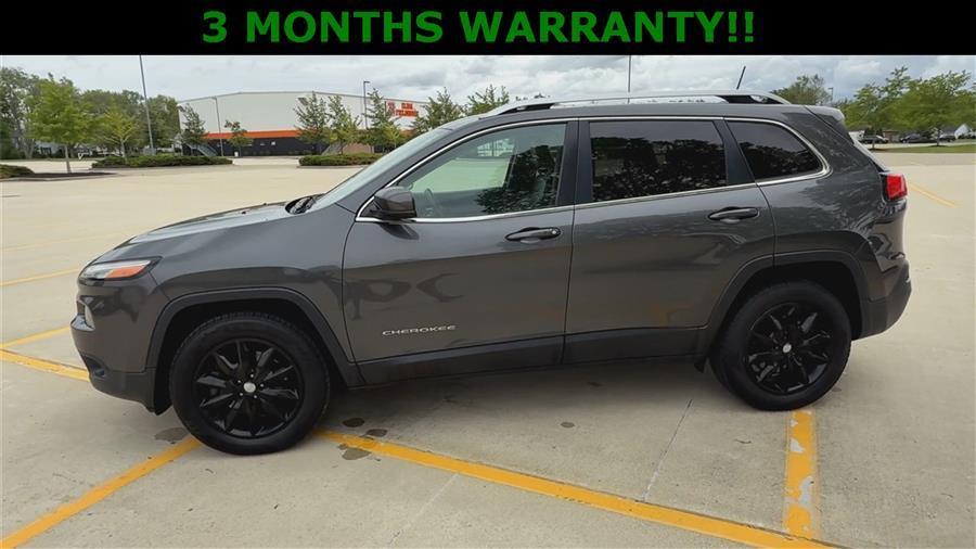 used 2016 Jeep Cherokee car, priced at $10,500