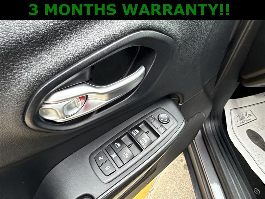 used 2016 Jeep Cherokee car, priced at $10,500