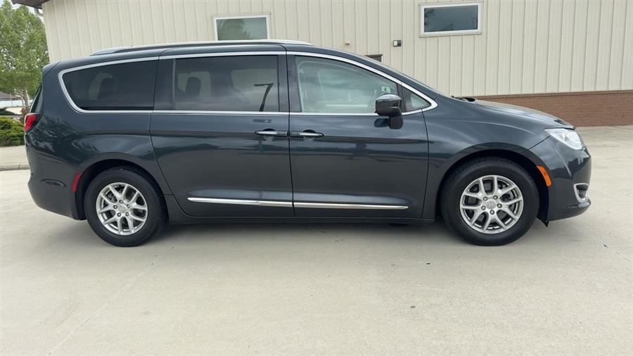 used 2020 Chrysler Pacifica car, priced at $17,195
