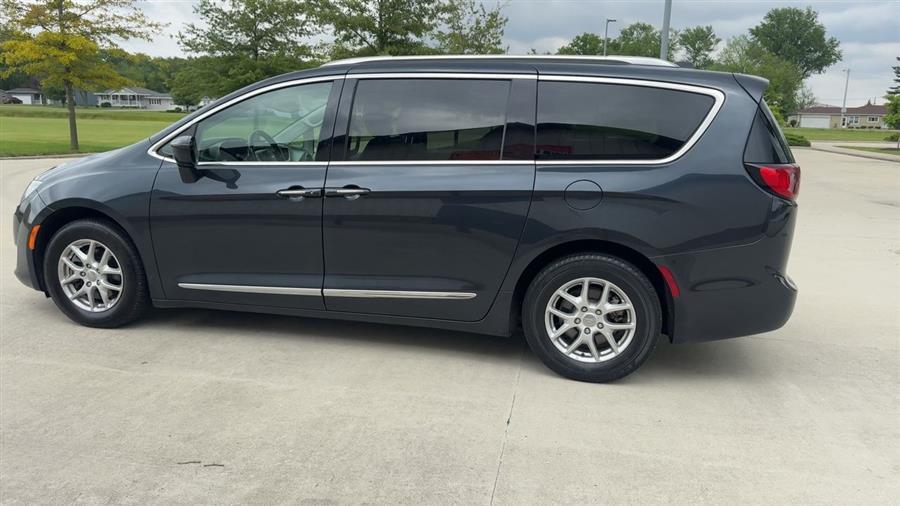 used 2020 Chrysler Pacifica car, priced at $17,195