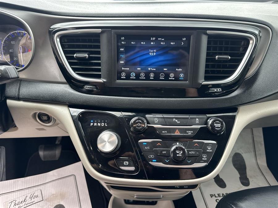 used 2020 Chrysler Pacifica car, priced at $17,195