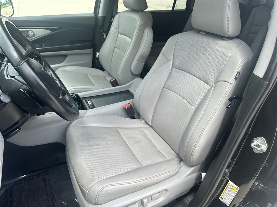 used 2019 Honda Pilot car, priced at $25,875