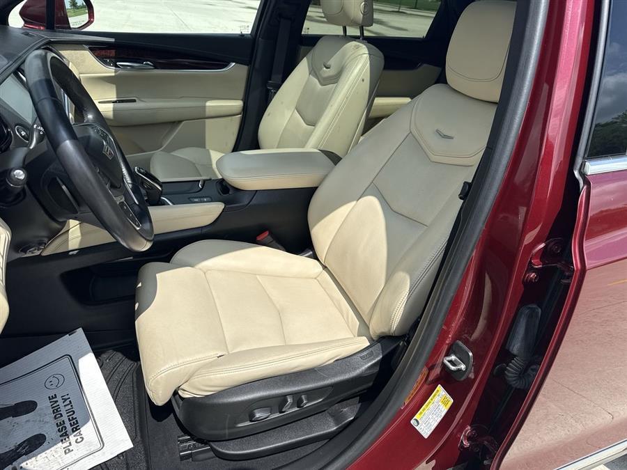 used 2017 Cadillac XT5 car, priced at $16,999