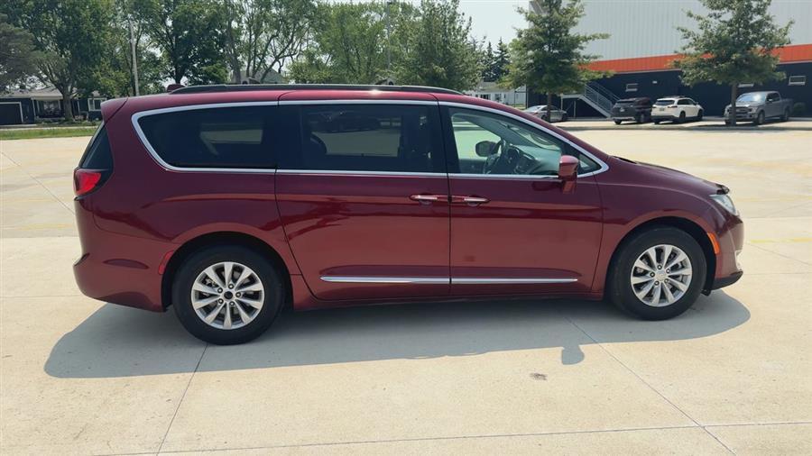 used 2017 Chrysler Pacifica car, priced at $11,999
