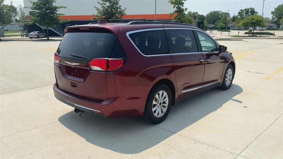 used 2017 Chrysler Pacifica car, priced at $11,999
